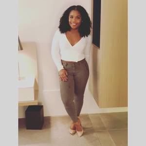 Meet your Posher, Naomie